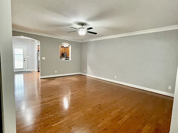 2nd image of 518 Capstone Dr #1