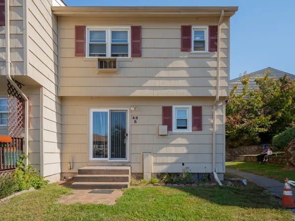 48 Round Tree Drive #5, Naugatuck, CT 06770