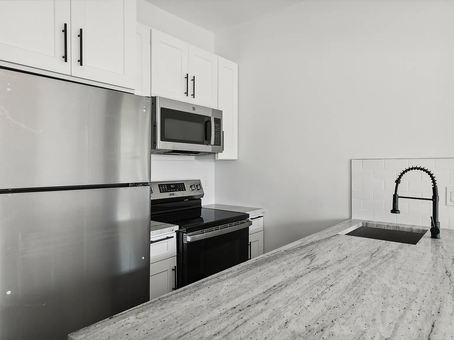 513 Chauncey Street — Photo 2