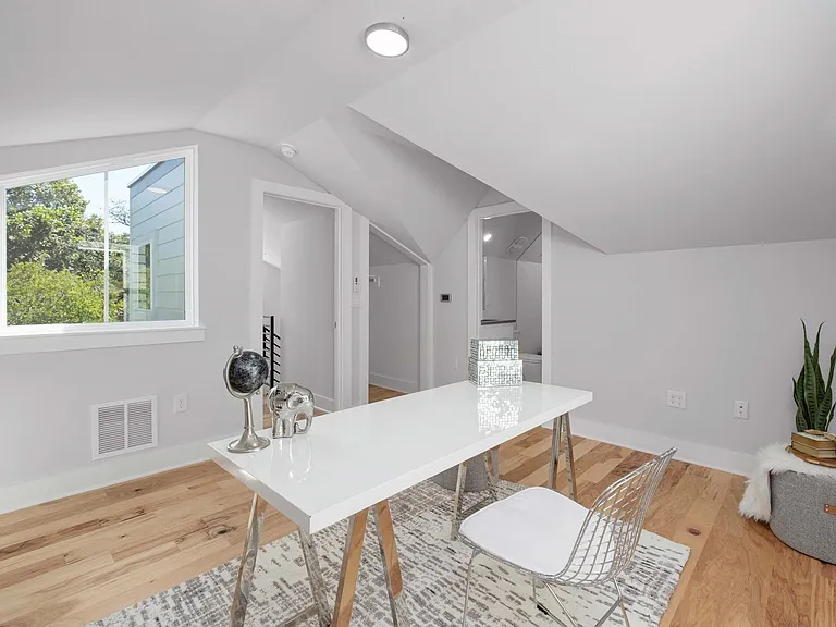 3202 Westhill Dr #B — Photo 12