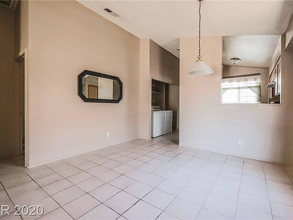 5th image of 3639 Lake Shore Ct