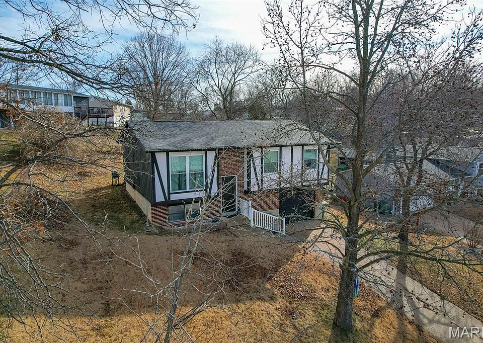1st image of 1062 Sunridge Trl W