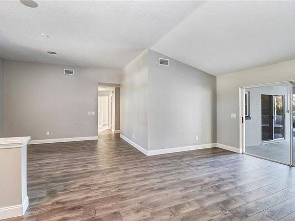 4th image of 3000 Starmount Dr