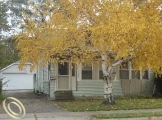 21756 Shakespeare Ave, Eastpointe, MI 48021