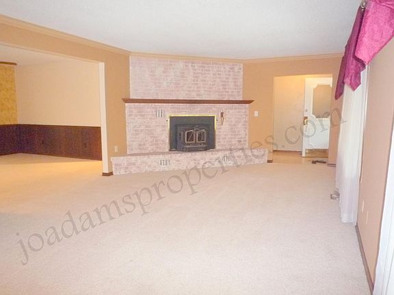 2nd image of 73 Larksong Dr