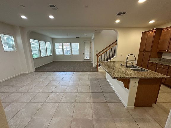 5th image of 716 N Claret Ln