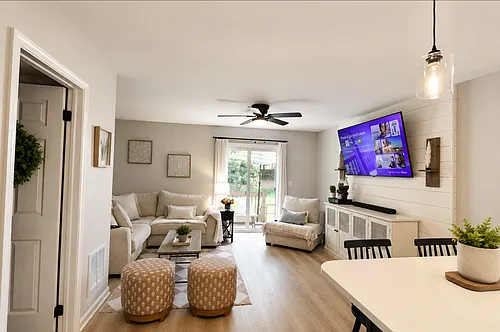 1605 Newbury Ct Photo 1 1605 Newbury Ct Photo 1
