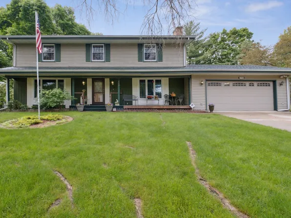 770 Burke Ave E, Maplewood, MN 55117