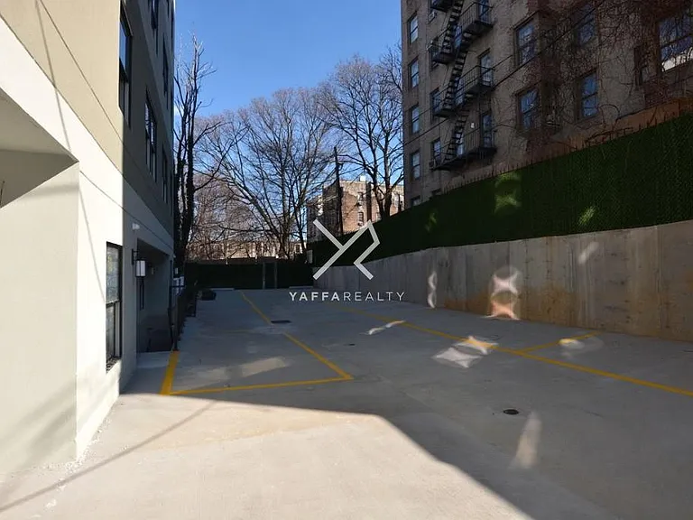 806 Saint Johns Pl #2C — Photo 14