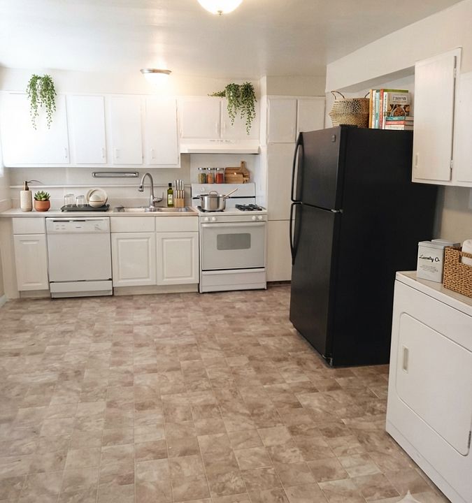 1st image of 2602 E Dale St APT 1