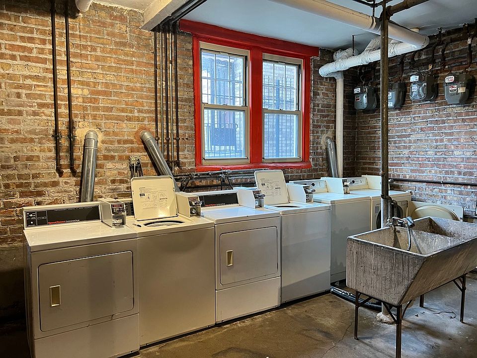 2nd image of 5638-42 N Kimball Ave #3W