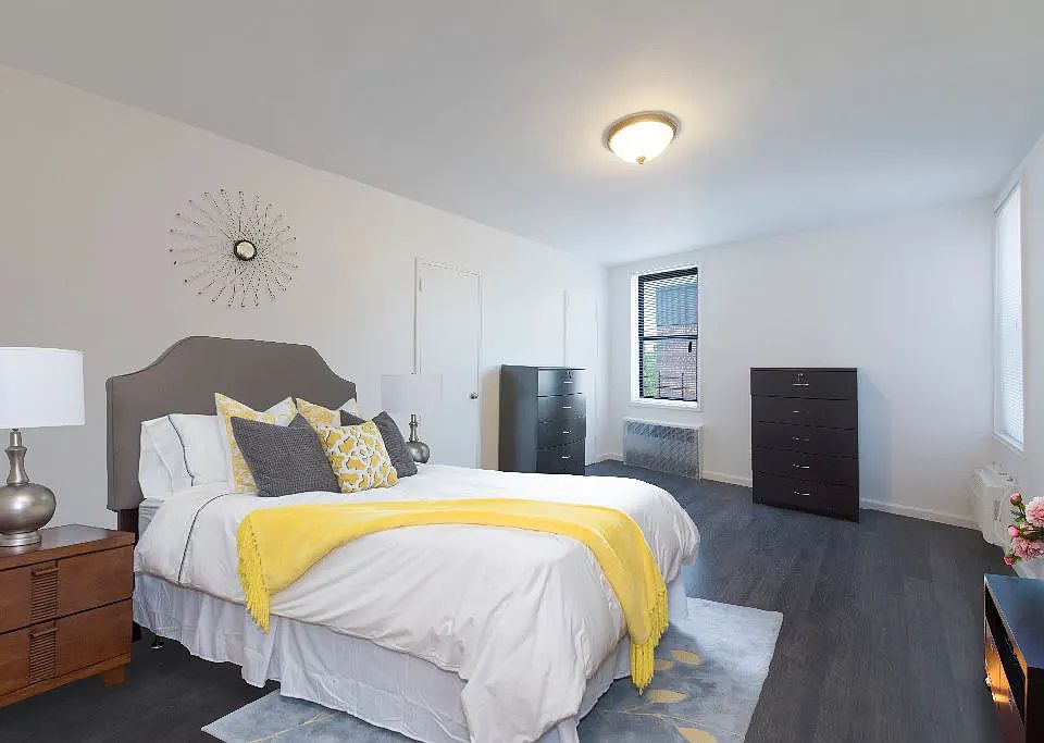 2nd image of 345 Webster Ave APT 6O