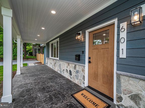 5th image of 601 Ray Dr