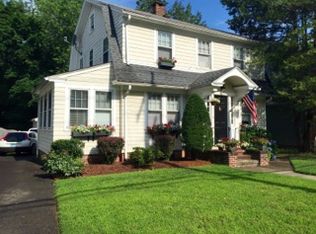 1752 Whitney Ave, Hamden, CT 06517