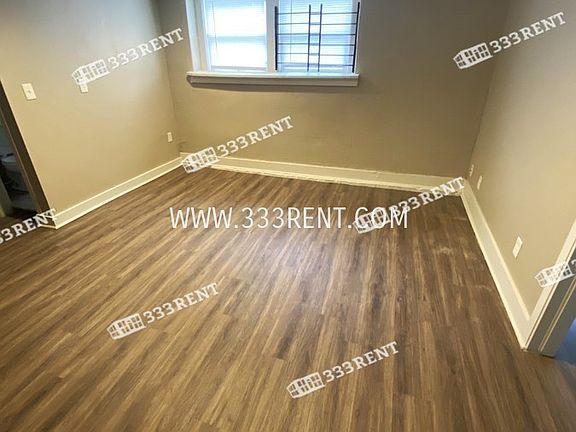 3rd image of 532 Gladstone Blvd APT 15