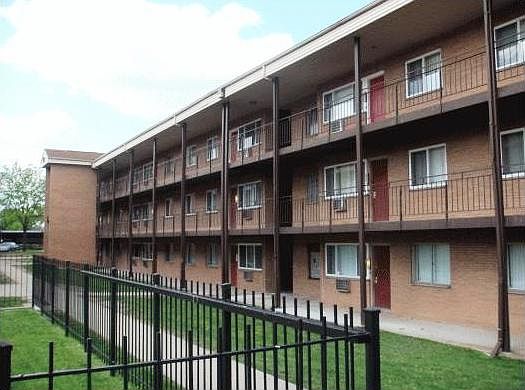 1st image of 5021 E Outer Dr APT B305