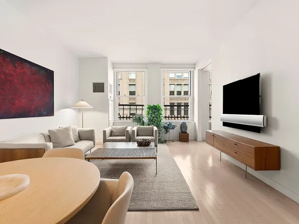 60 W 20th St APT 5E, New York, NY 10011