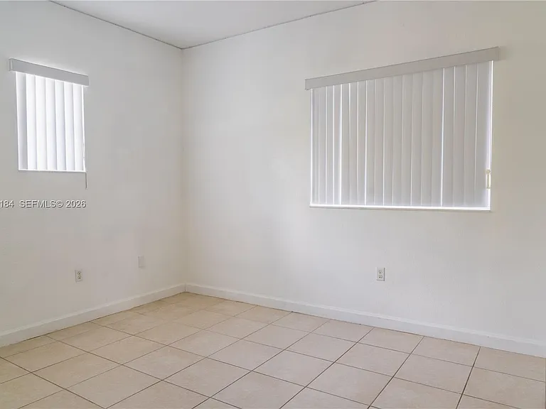 379 NE 34th Ave — Photo 13