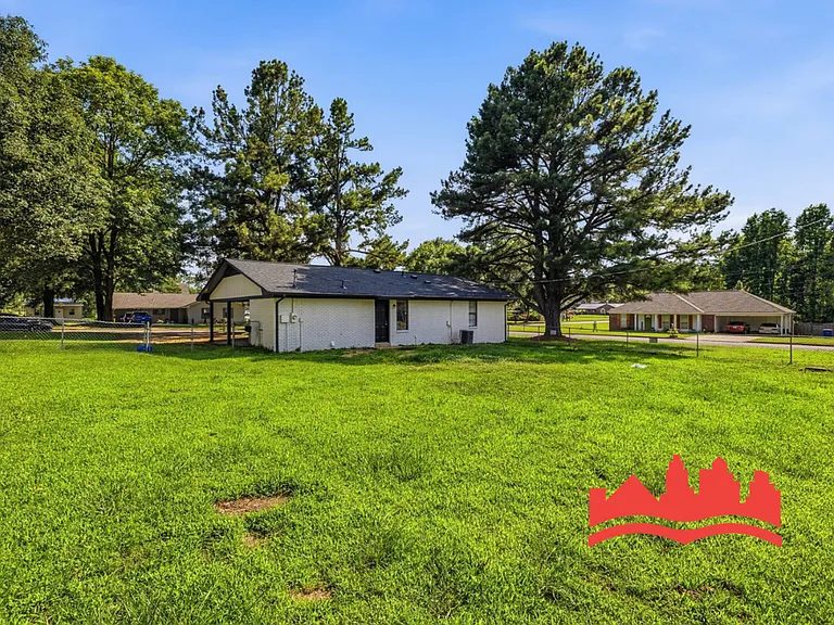 10372 Lafayette Dr — Photo 25