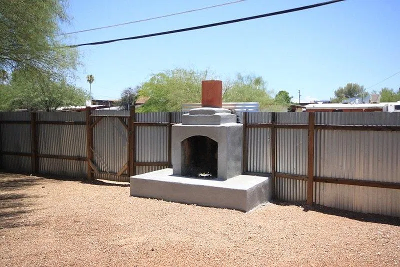 3 bed, 1450 sqft, $1,900 — Photo 3