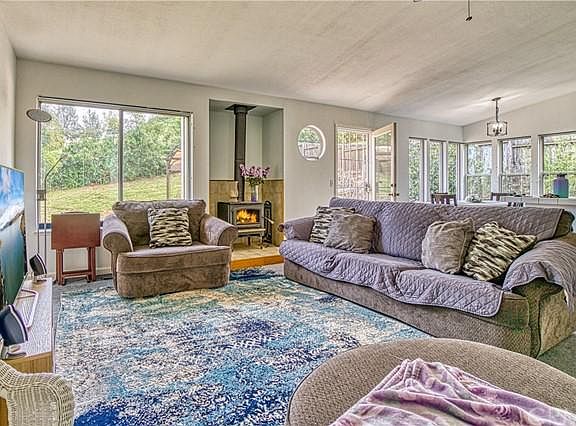 5th image of 10553 Fairway Dr