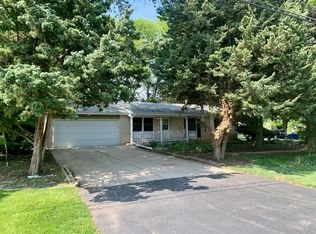 132 Pratt Blvd, Roselle, IL