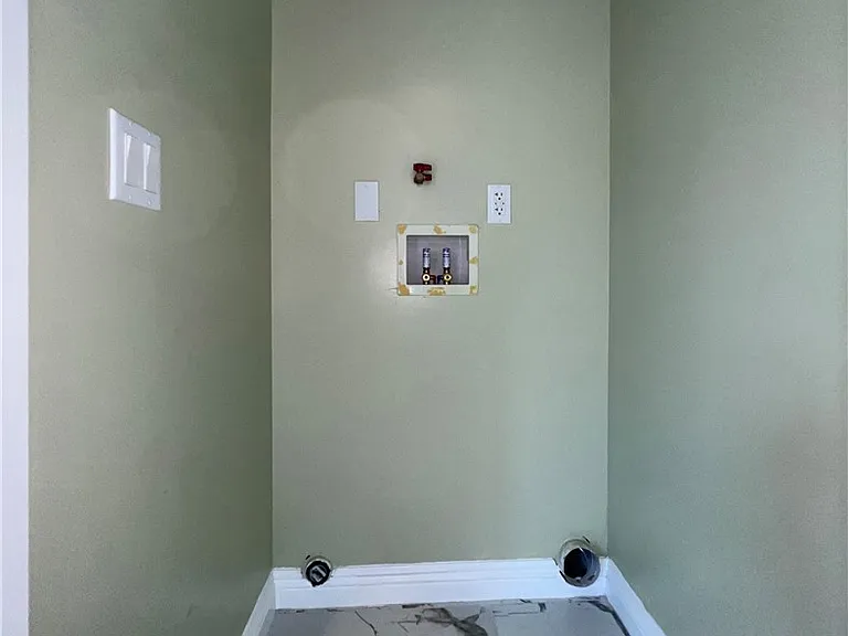 1501 W Delhaven St — Photo 11