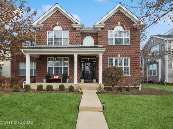 1627 Constitution Dr, Glenview, IL 60026