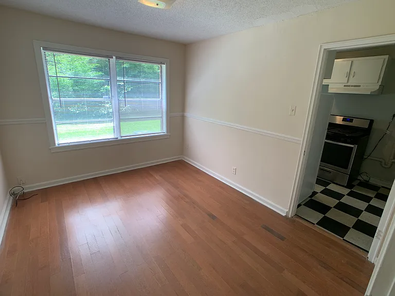 1684 Valley Ave — Photo 12