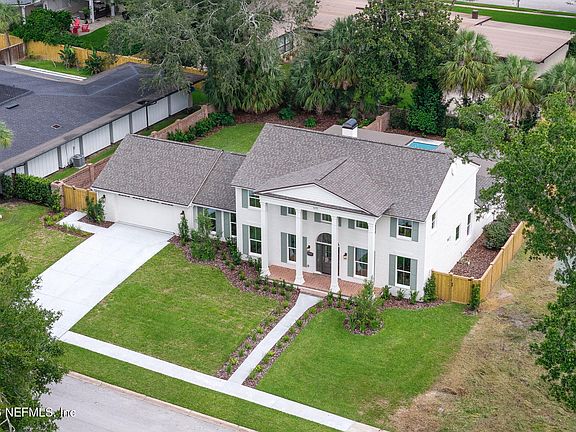 2nd image of 4275 POINT LA VISTA Road W