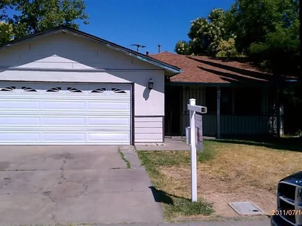 155 Olmstead Dr, Sacramento, CA 95838