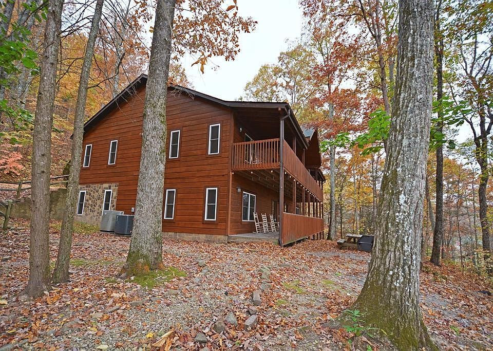 1st image of 4115 Hickory Hollow Way