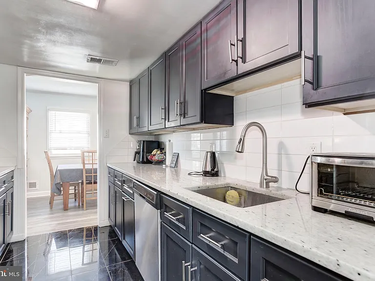 2409 Kilpatrick Pl — Photo 14