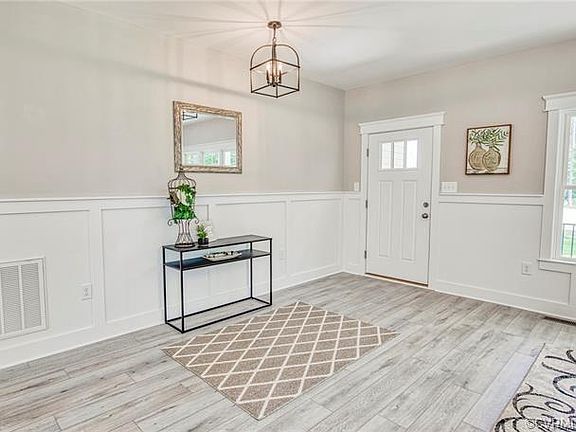 3rd image of 7068 Autumn Park Way