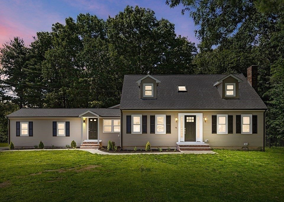 953 West St, Walpole, MA 02081 Zillow