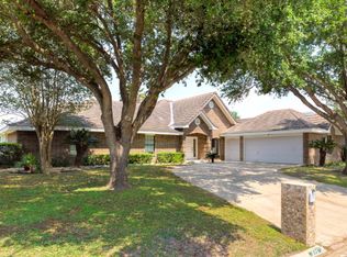 922 Rio Grande Dr, Mission, TX 78572