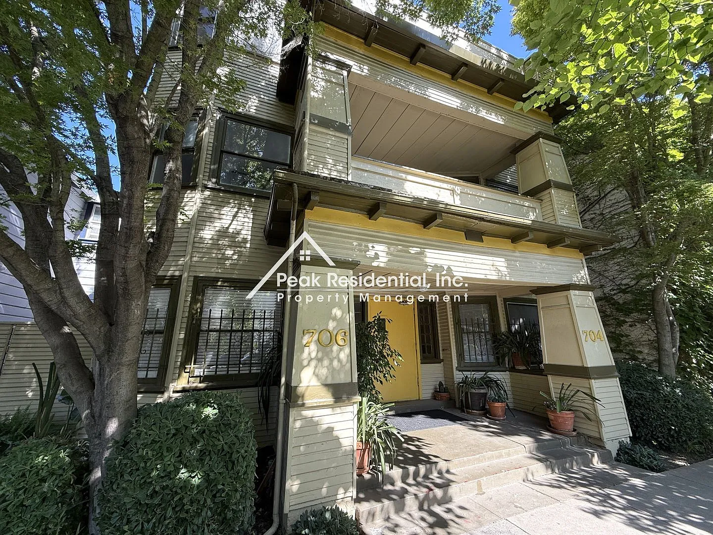 20th704-706 — Photo 2