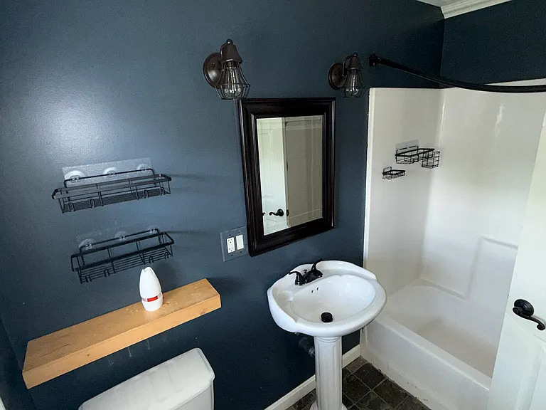 396R Washington St — Photo 7