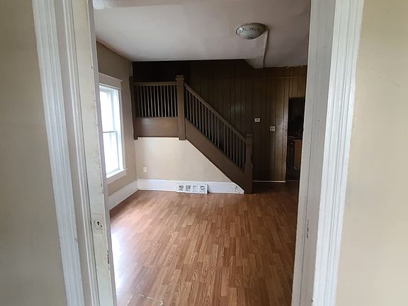 5th image of 14 Newitt Pl #14