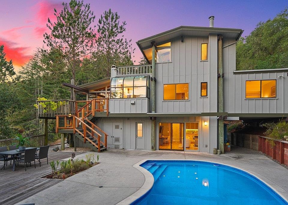 1st image of 118 Blueberry Dr