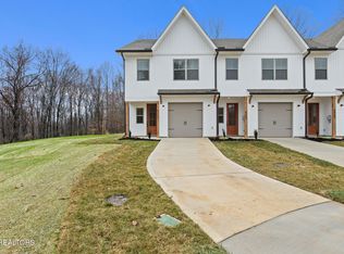 8407 Whisper Ln, Powell, TN 37849