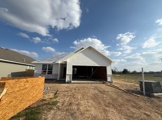 2607 Falcon Ridge Dr, Bryan, TX 77803