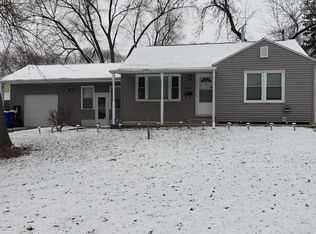 2820 Seely Ave SE, Cedar Rapids, IA 52403
