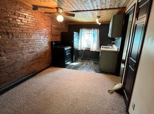 411 S Leroy St APT B, Fenton, MI 48430