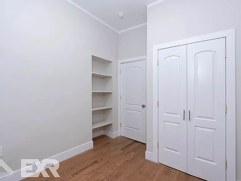 647 Courtlandt Ave #5 — Photo 2