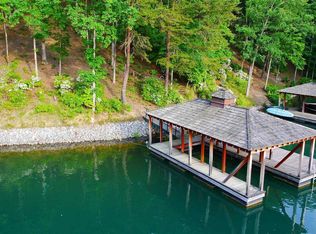 426 S Point Blvd, Sunset, SC 29685