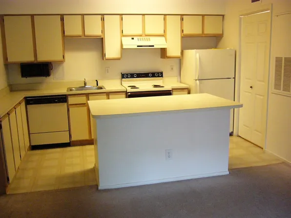 3303 Wyndham Cres #146, Alexandria, VA 22302