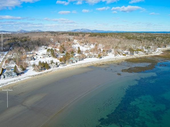 19 Crescent Beach Road, Owls Head, ME 04854