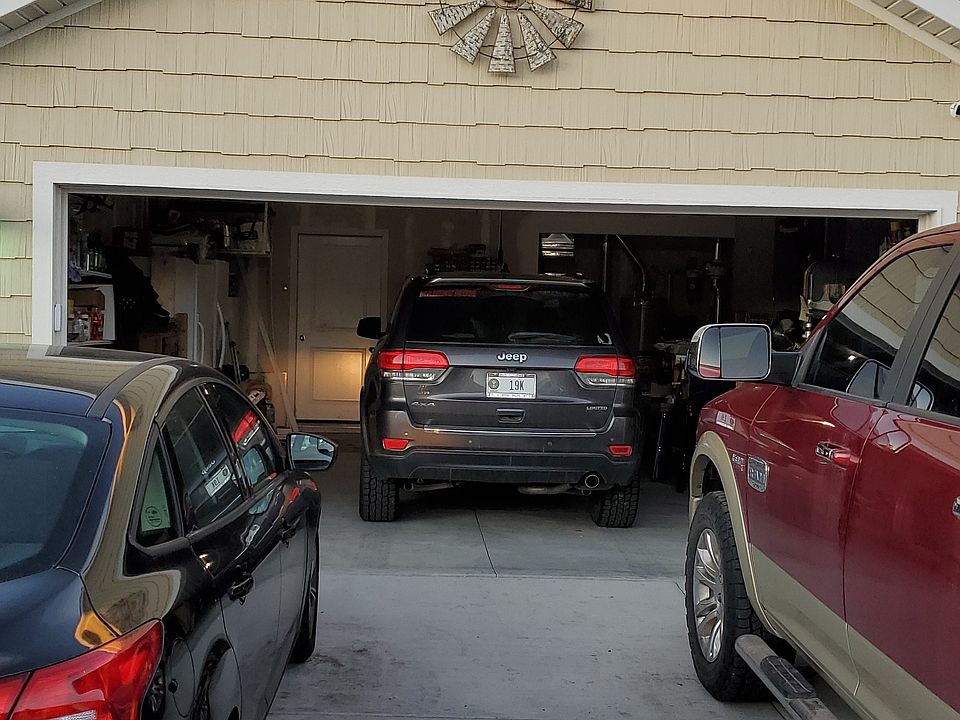 2nd image of 413 View Ave