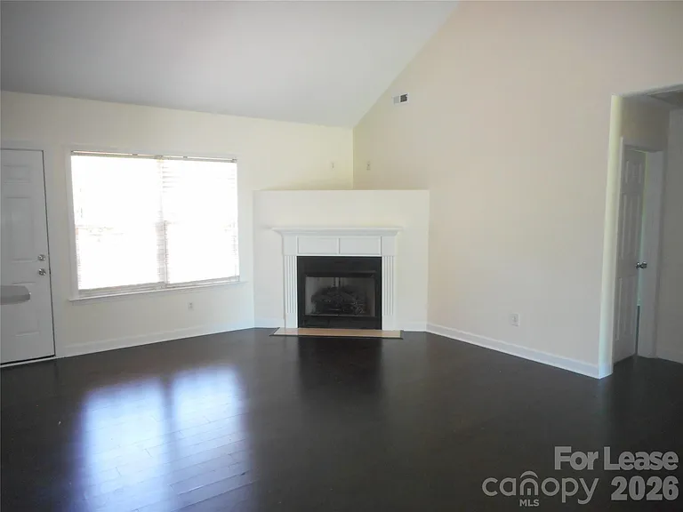 1128 Steele Meadows Dr — Photo 20